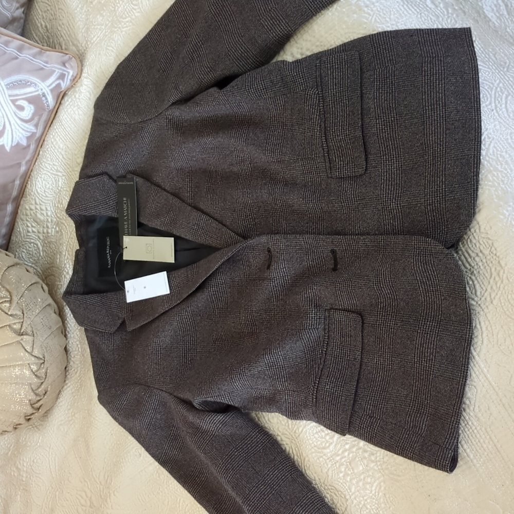 Banana Republic NWT size 6 washable blacer